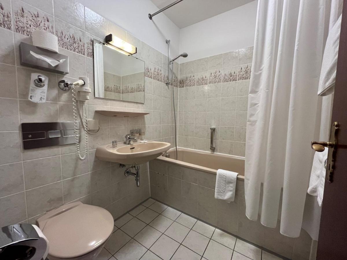 Hotel Garni Geisler ケルン エクステリア 写真