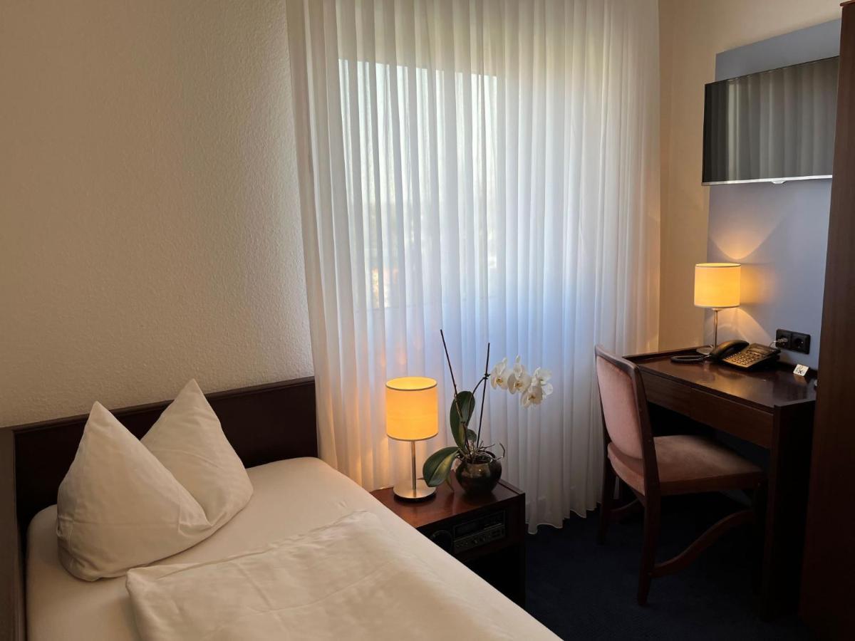 Hotel Garni Geisler ケルン エクステリア 写真
